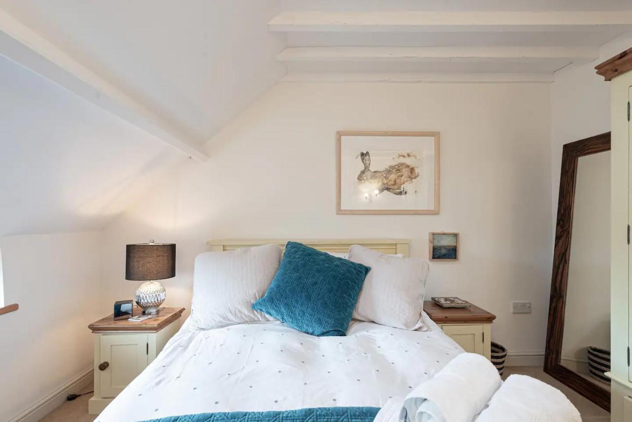 Converted Chapel, Stunning Sea & Mountain Views! Penmaen-mawr Εξωτερικό φωτογραφία