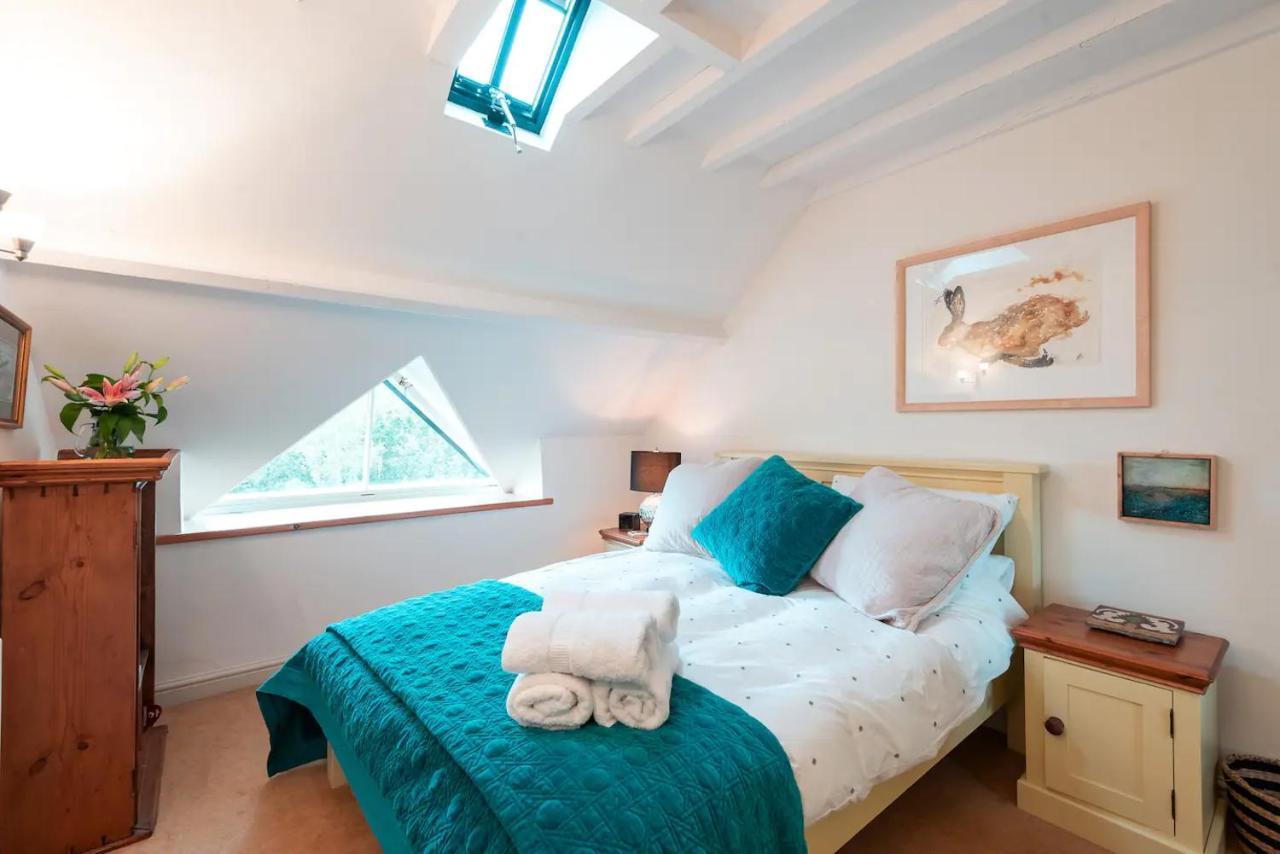 Converted Chapel, Stunning Sea & Mountain Views! Penmaen-mawr Εξωτερικό φωτογραφία