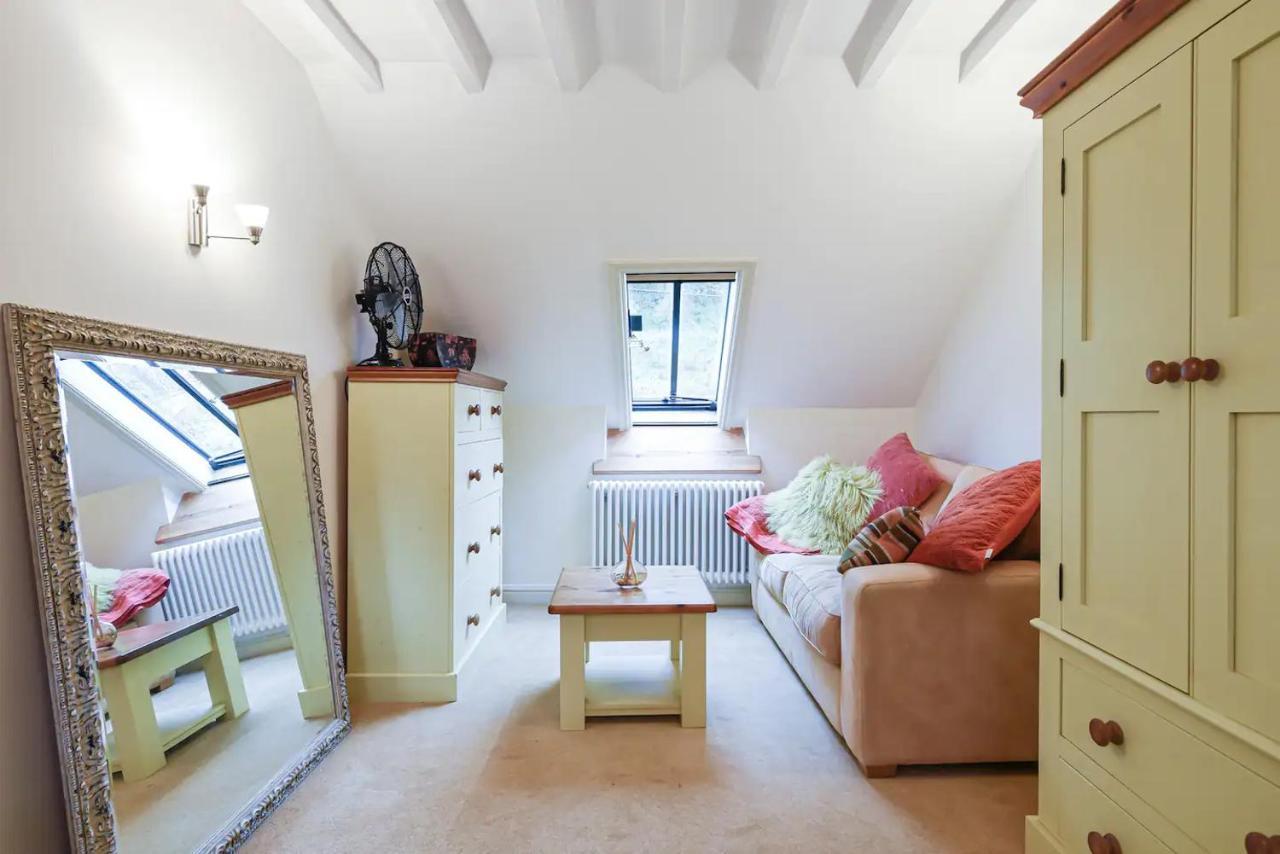 Converted Chapel, Stunning Sea & Mountain Views! Penmaen-mawr Εξωτερικό φωτογραφία